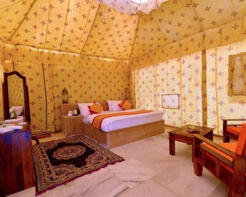 Deluxe Swiss tents (3)