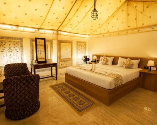 Super Deluxe Tents (2)